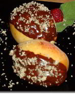 Абрикосы с начинкой, в шоколаде