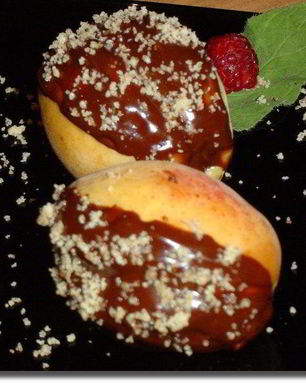 Абрикосы с начинкой, в шоколаде