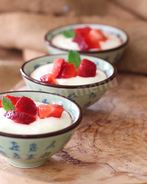 Йогурт с клубникой в мультиварке