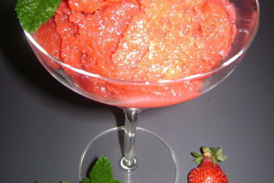 Рецепт клубничного сорбета с мятным вкусом