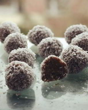 Банановые конфеты с орехами и сухофруктами