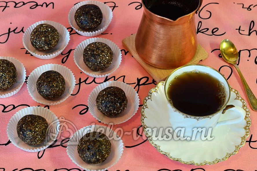 Рецепт конфет из чернослива, орехов и фиников