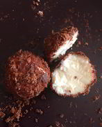 Конфеты из творога в шоколаде