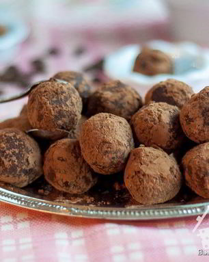 Нутовые конфеты