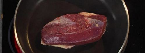 утиная грудка с грушей в портвейне и конфетой из фуа-гра. Шаг 2