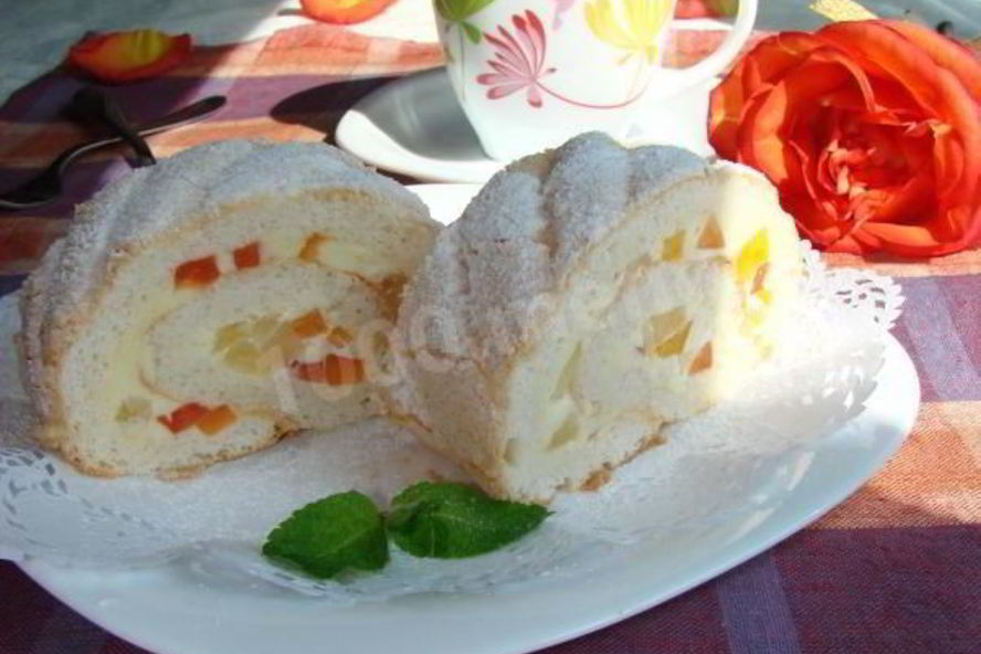 Рецепт бисквитного рулета на белках с заварным кремом и экзотическими фруктами
