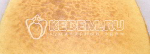 бисквитный рулет с кремом зимнее полено. Шаг 8