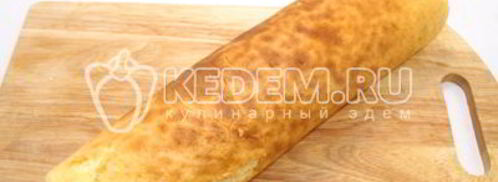 бисквитный рулет с кремом зимнее полено. Шаг 10