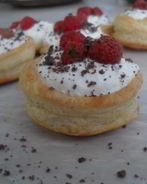 Гнездышки с творожным кремом