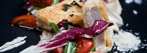 куриный шницель на ореховом креме с пестрым салатом. Шаг 6