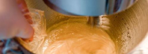 летний ананасовый десерт с кремом из йогурта и лимонным тимьяном. Шаг 4