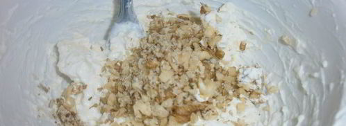 мешочки из моцареллы с кремом из сыра бри, трюфельным медом и лепестками трюфеля. Шаг 3