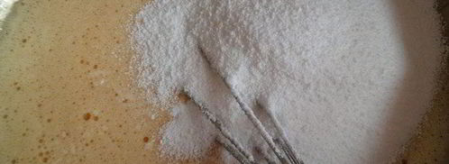 мини-торты с розами, малиновым желе и сливочным кремом. Шаг 6