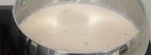 шоколадное и ванильное сливочное мороженое. Шаг 2