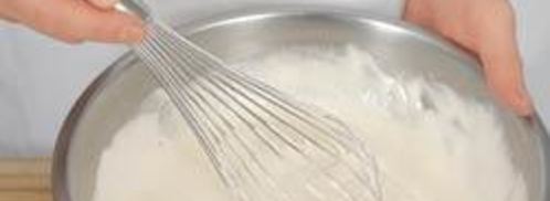 шоколадное и ванильное сливочное мороженое. Шаг 6