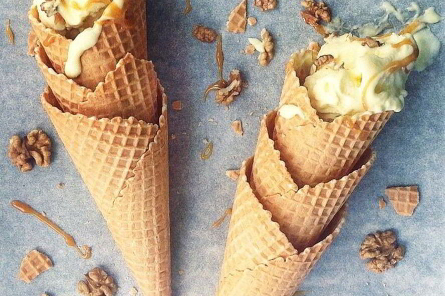 Рецепт сливочного мороженого с соленой карамелью