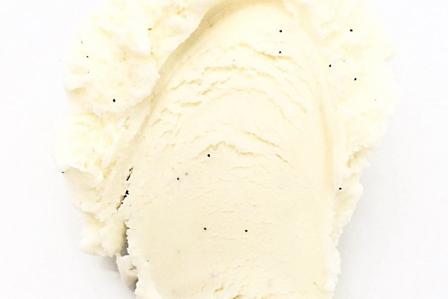 Рецепт сливочного мороженого с ванилью, ромашкой и бадьяном