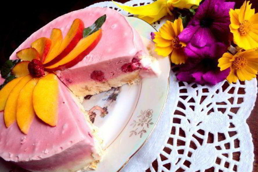 Рецепт торта-мороженого с меренгой и фруктами