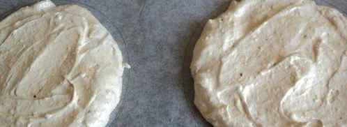 торт-мороженое с меренгой и фруктами. Шаг 3