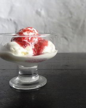 Творожное мороженое