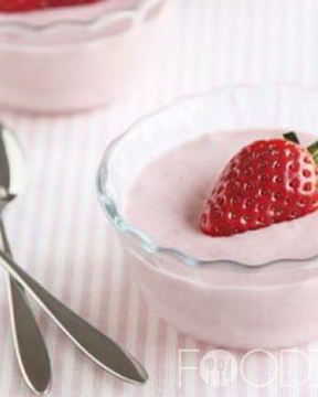 Клубничный зефирный мусс