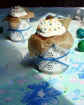 Куличи на желтках с вяленой вишней