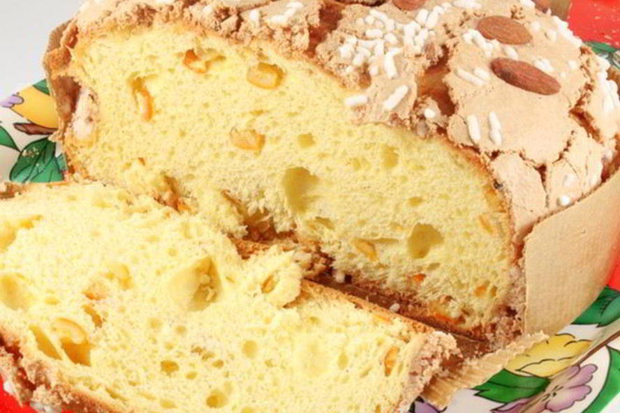 Рецепт миндального кулича с изюмом