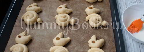 пасхальные булочки-кролики. Шаг 8