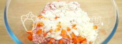 пасхальные мясные колечки с яйцом. Шаг 2