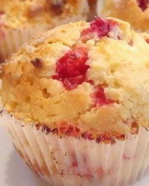 Пасхальные вишневые булочки