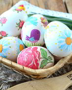 Пасхальные яйца с цветами