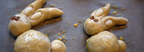 пасхальные зайцы в темно-синем лесу. Шаг 5