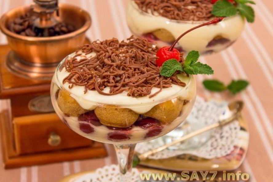 Рецепт порционного тирамису с вишней и шоколадом