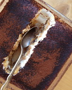 Тирамису с маскарпоне и коньяком