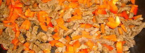 чапче — крахмальная лапша с овощами и говядиной. Шаг 5