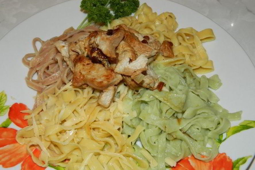 Рецепт домашней лапши из овощного пюре