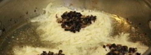 картофельные драники с грибами. Шаг 5