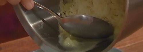 овощные драники с селедкой. Шаг 3