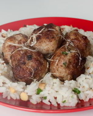 Фрикадельки из индейки с беконом