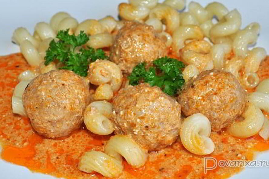 Рецепт мясных фрикаделек с сырной начинкой