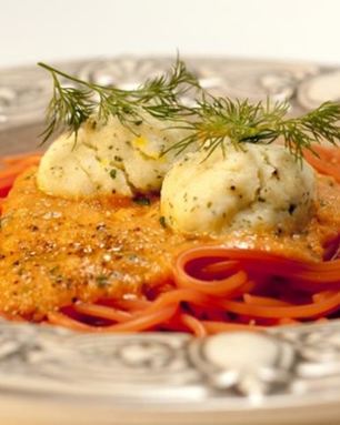 Спагетти с фрикадельками из трески