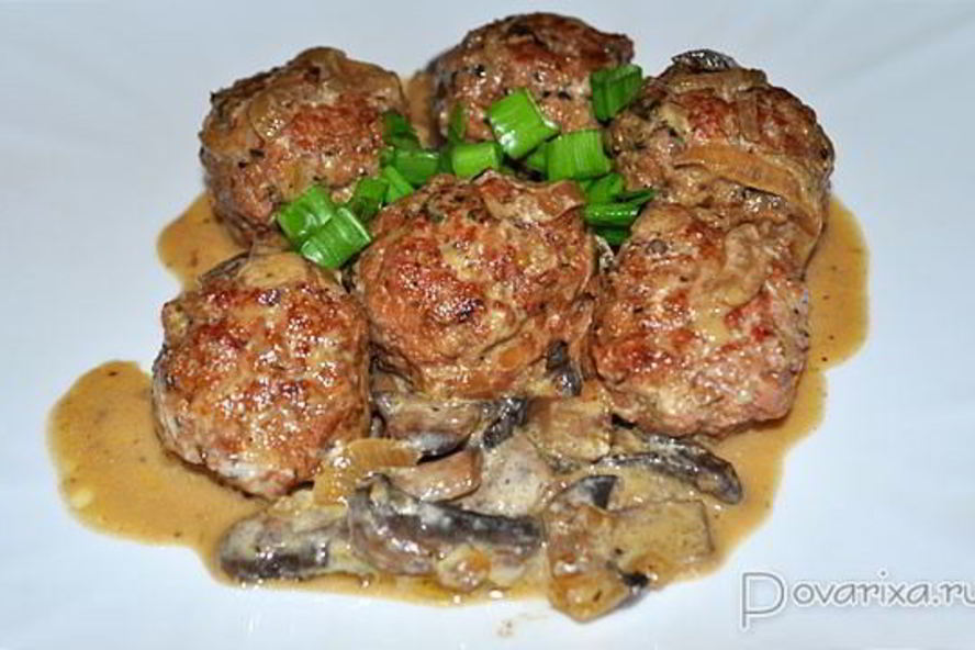 Рецепт тушеных фрикаделек в грибном соусе
