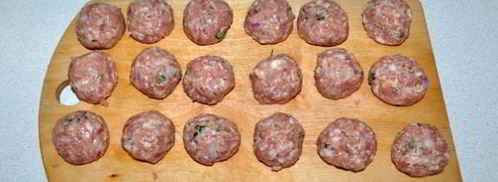 тушеные фрикадельки в грибном соусе. Шаг 2