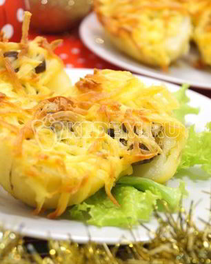 Картофель с грибами в духовке