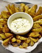 Картофель во фритюре с сырным соусом