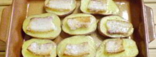 картошка с салом и чесноком в духовке. Шаг 8