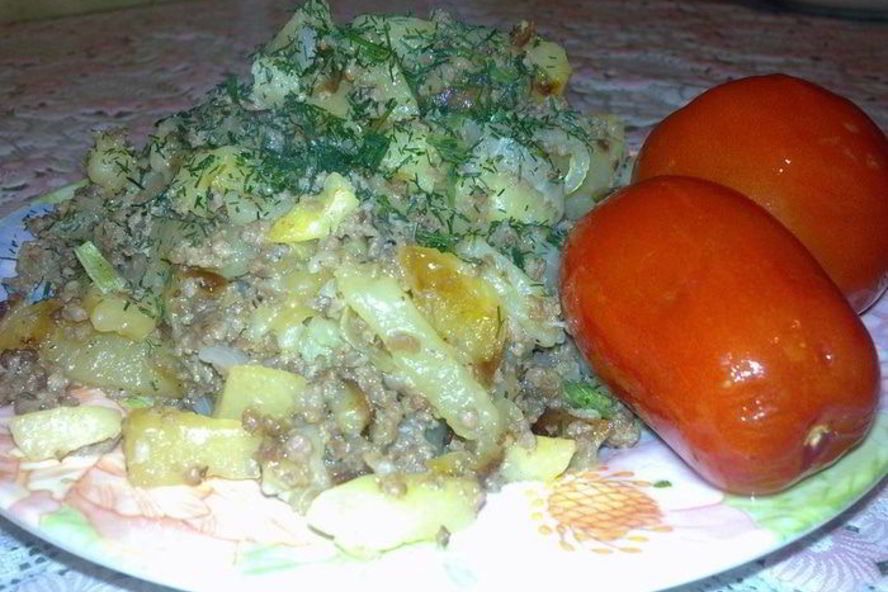 Рецепт картошки , жареной с мясным фаршем