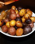 Мелкий картофель в духовке