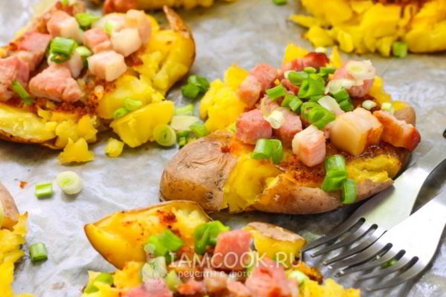 Рецепт мятого картофеля с ветчиного в духовке