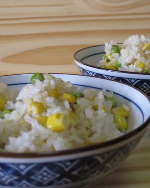 Рис с горошком и кукурузой